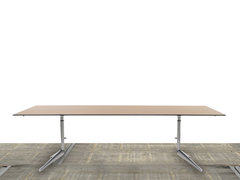 Gebruikte vergadertafels